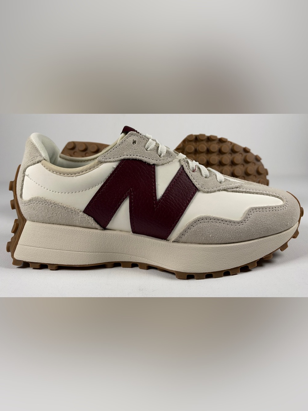 New Balance 327 Sneakers Moonbeam / Classic Burgundy Womens Size 8.5